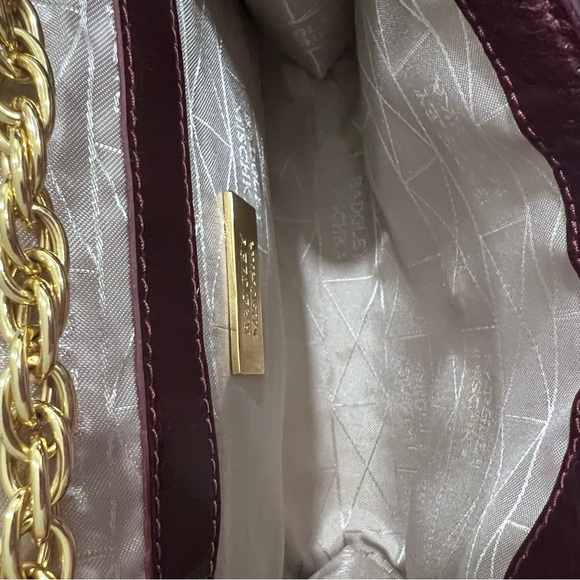 Badgley Mischka Justine Snake Print Cross Body Bag with Gold Chain in Red, EUC - Picture 5 of 7